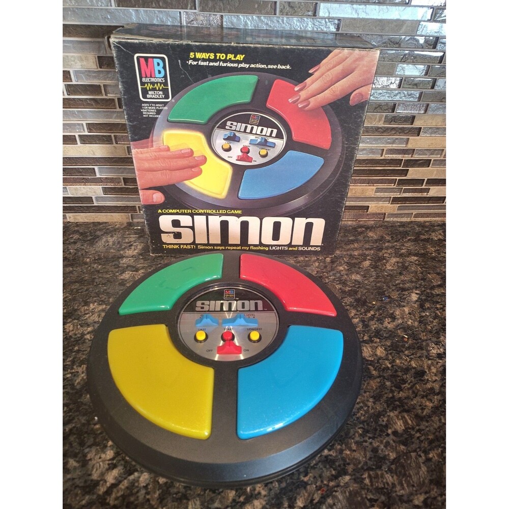 Vintage 1978 Simon Electronic Memory Game Milton Bradley Tested & Working